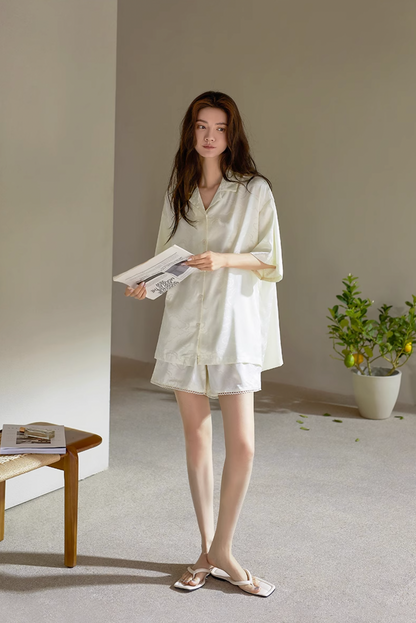 Mèng Pajamas Set (Short-Sleeve & Shorts)