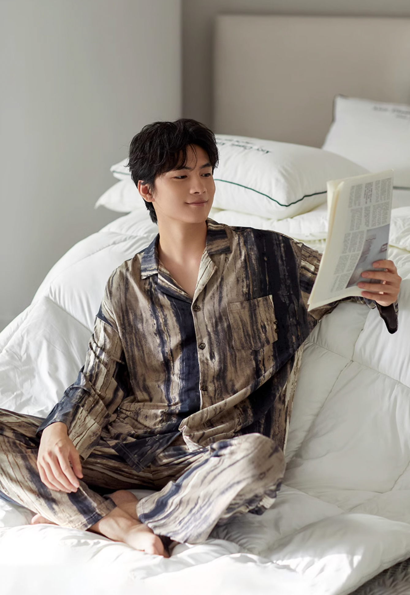 Tiě Pajamas Set