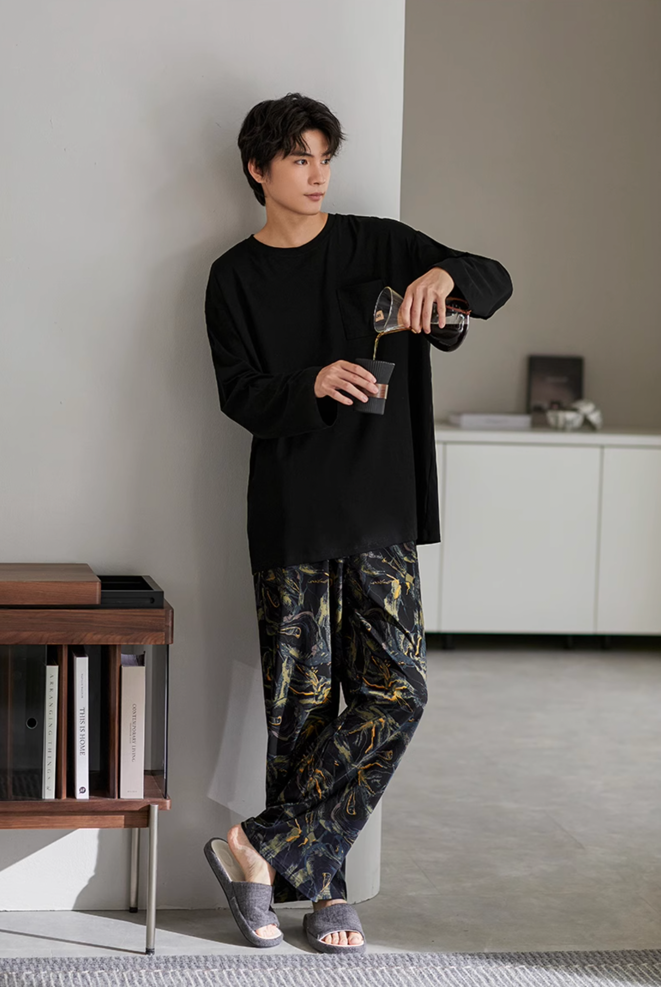 Piāo Pajamas Set (T-Shirt & Pants)