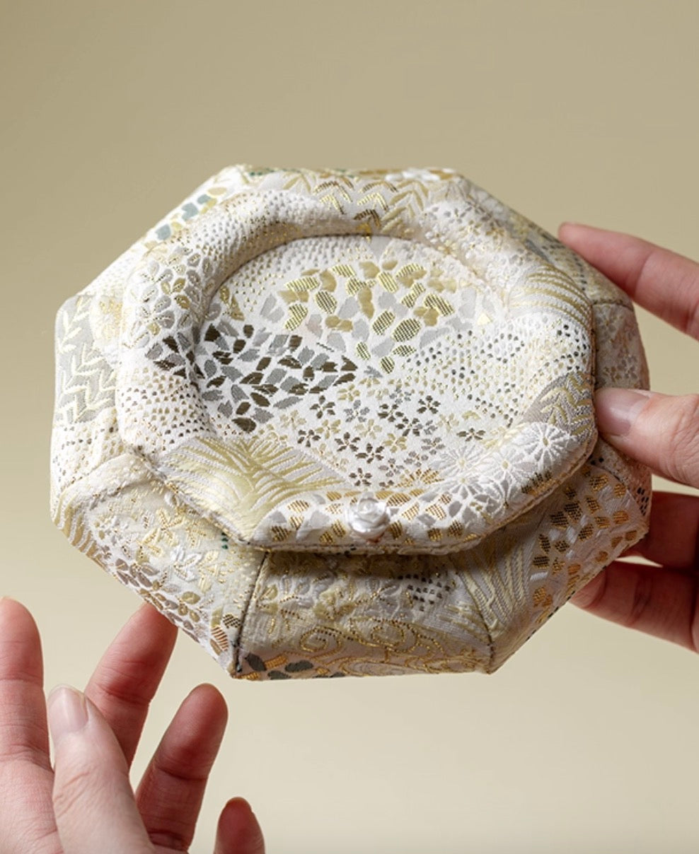 Eight-Petal Fabric Teapot Cushion