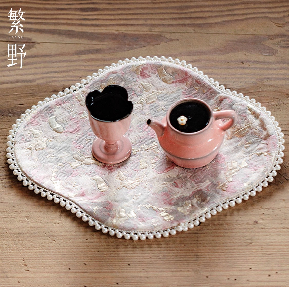 Peach Blossom Trace Tea Mat