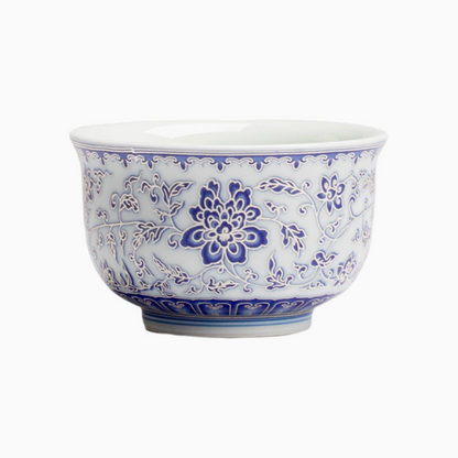 Qing Hua Lotus Vines Round Palm Tea Cup