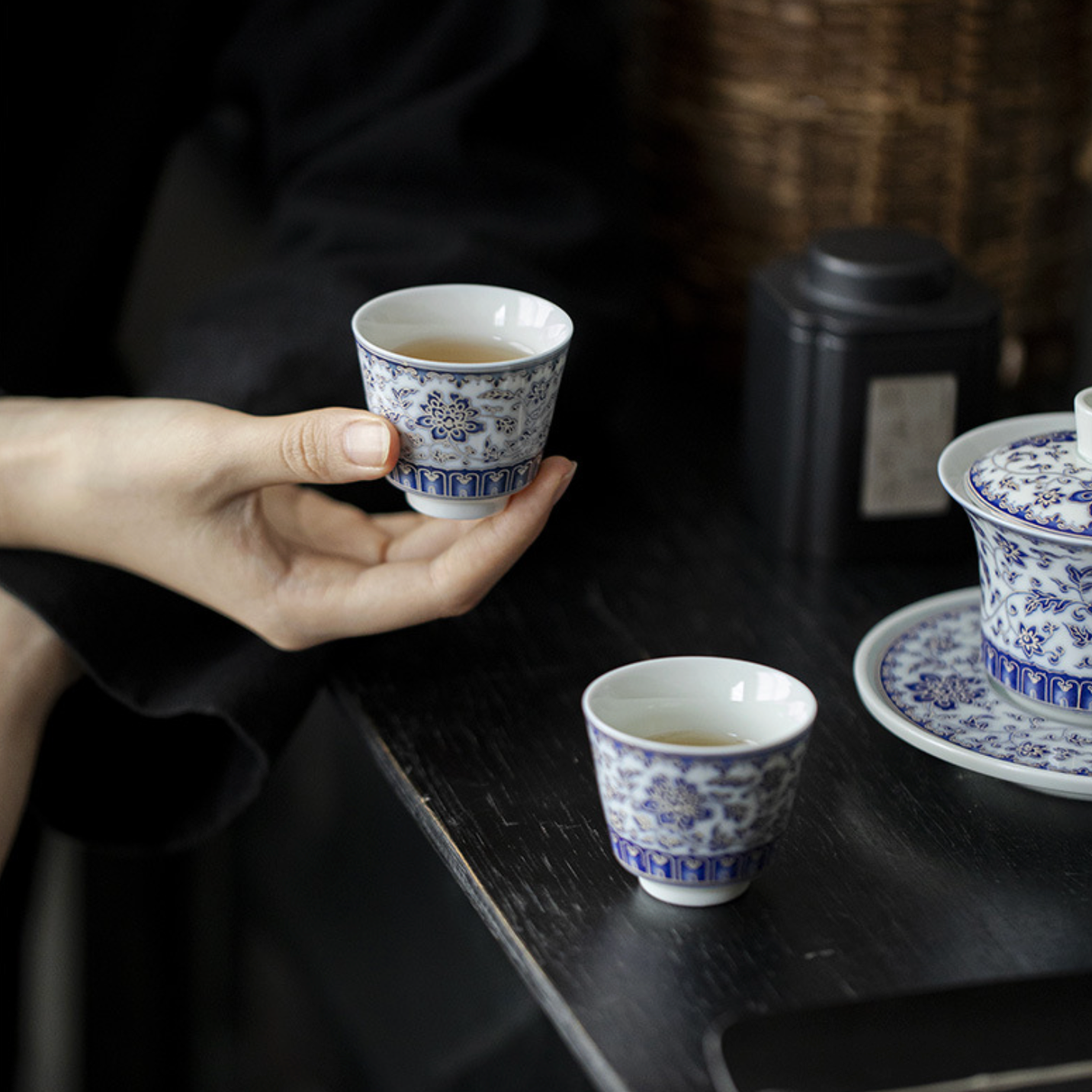 Qing Hua Lotus Vines Tea Cup