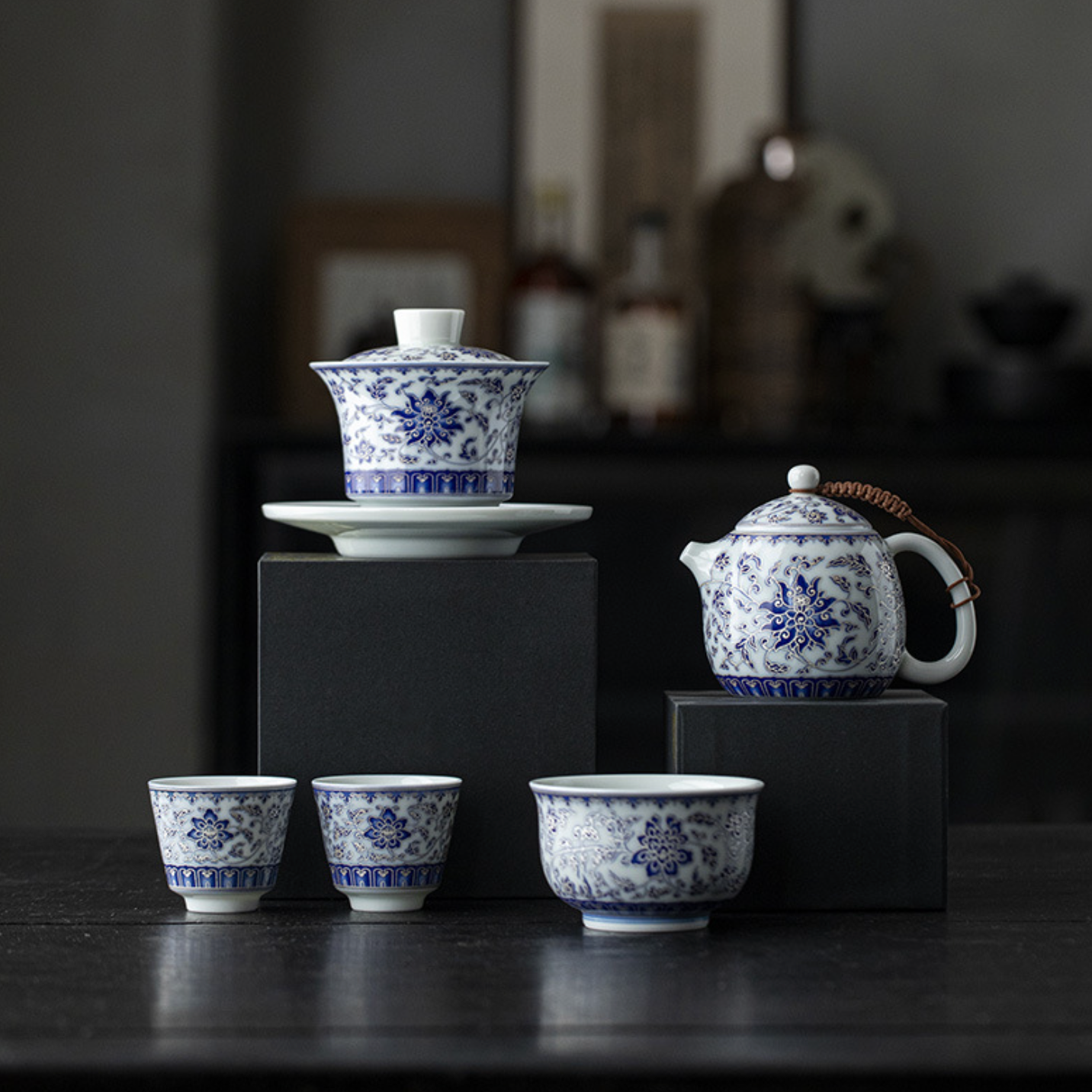 Qing Hua Lotus Vines Tea Cup
