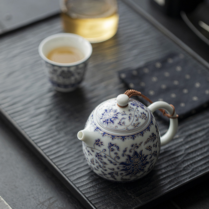 Qing Hua Lotus Vines Longdan Tea Pot
