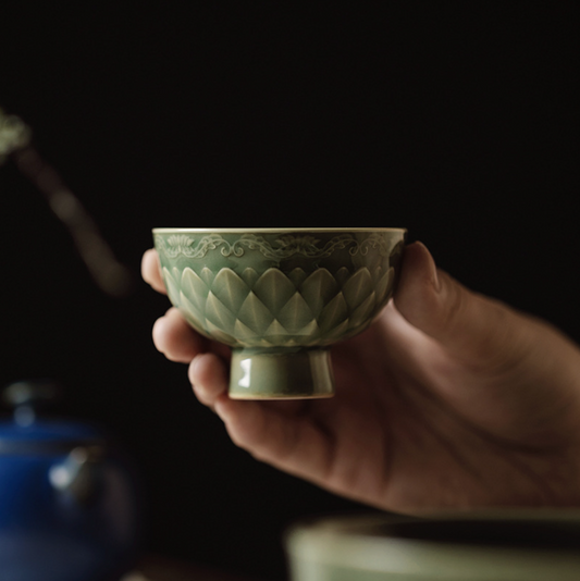 Yue Kiln Fish Scale Pattern Tea Cup