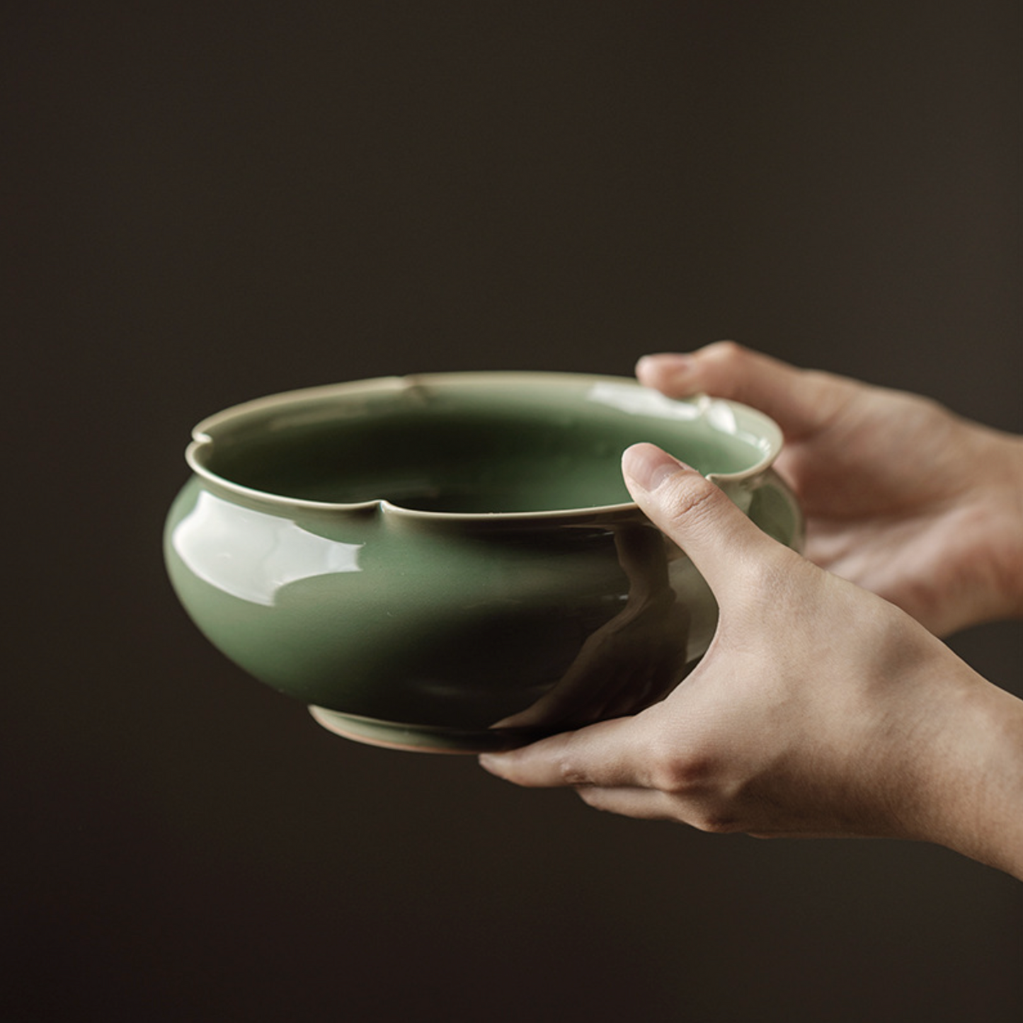 Yue Kiln Flower Mouth Large Tea Washer
