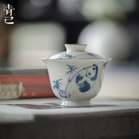 Qing Hua Panda Covered Tea Cup