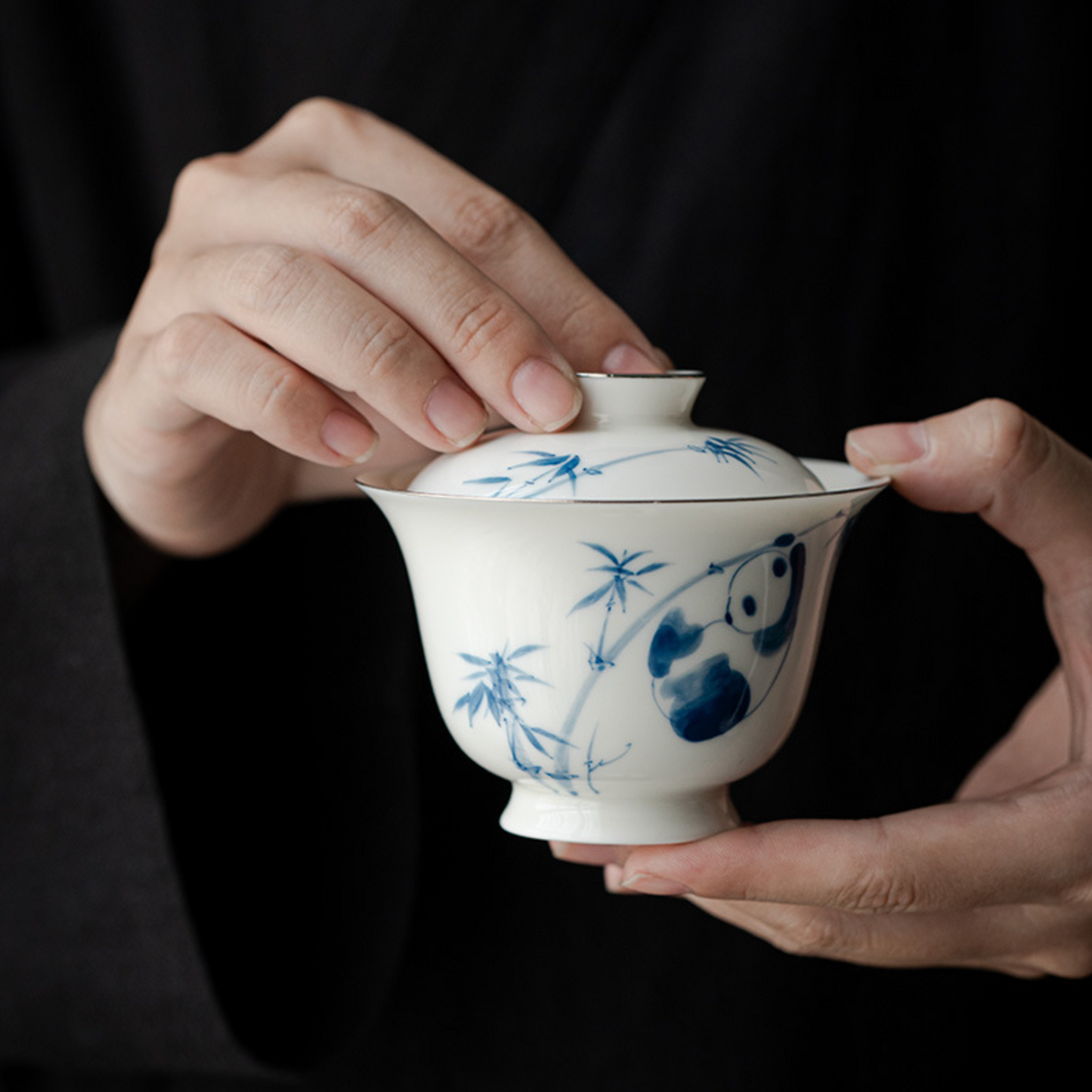 Qing Hua Panda Covered Tea Cup
