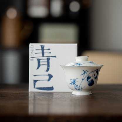 Qing Hua Panda Covered Tea Cup