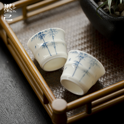 Qing Hua Bamboo-Shaped Tea Cup