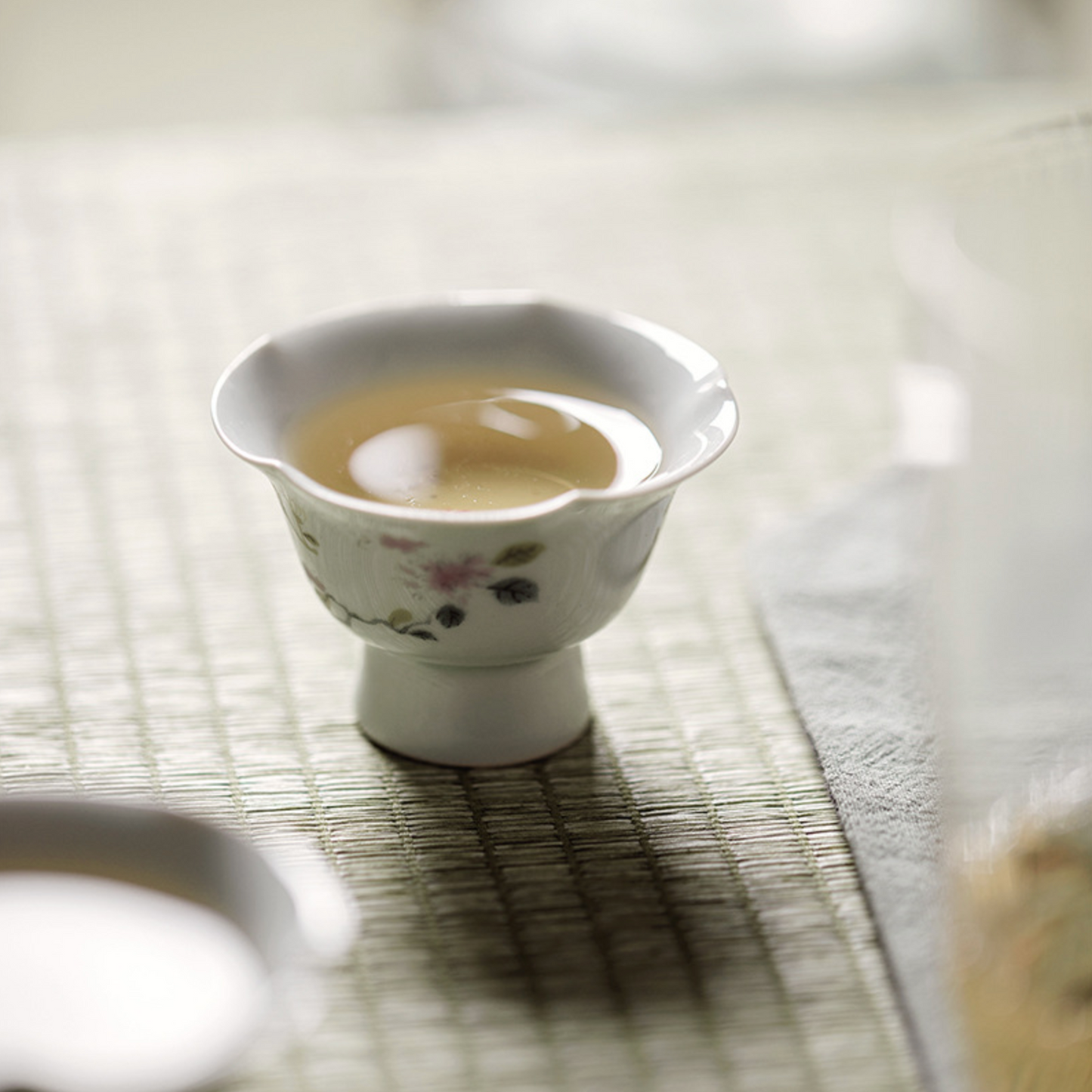 Gu Qing Small Floral High-Foot Tea Cup