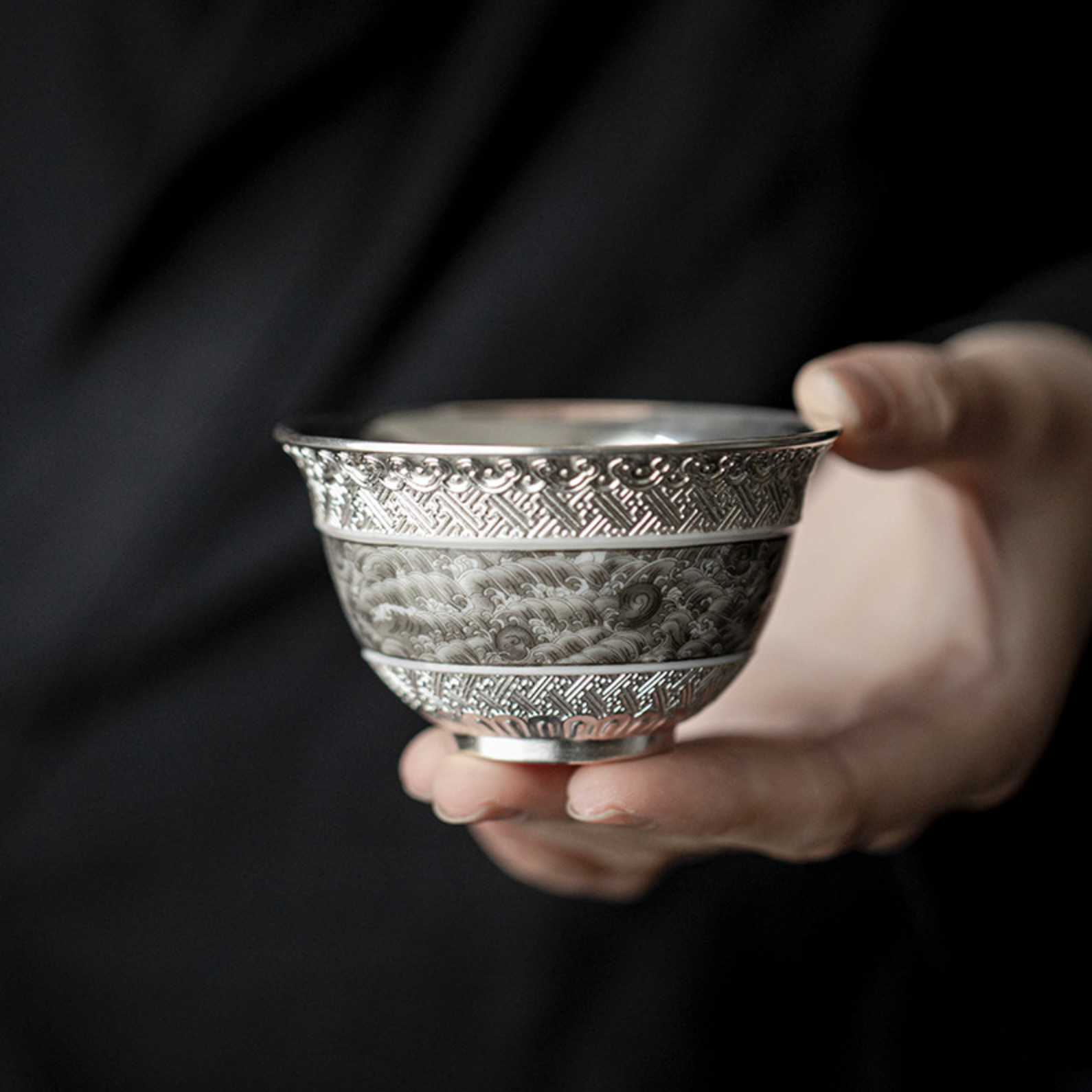 999 Sterling Silver Landscape & Wave Chinese Tea Cup – Tang Heritage