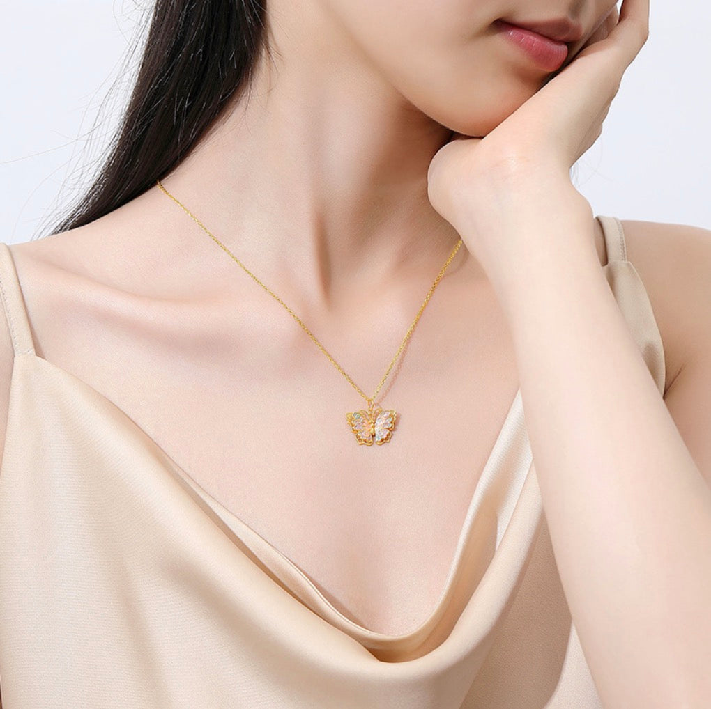 Solea Necklace