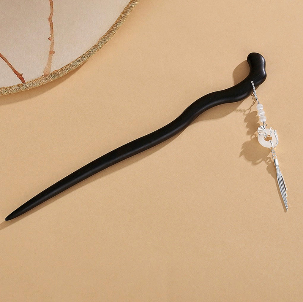 Freesia Hairpin