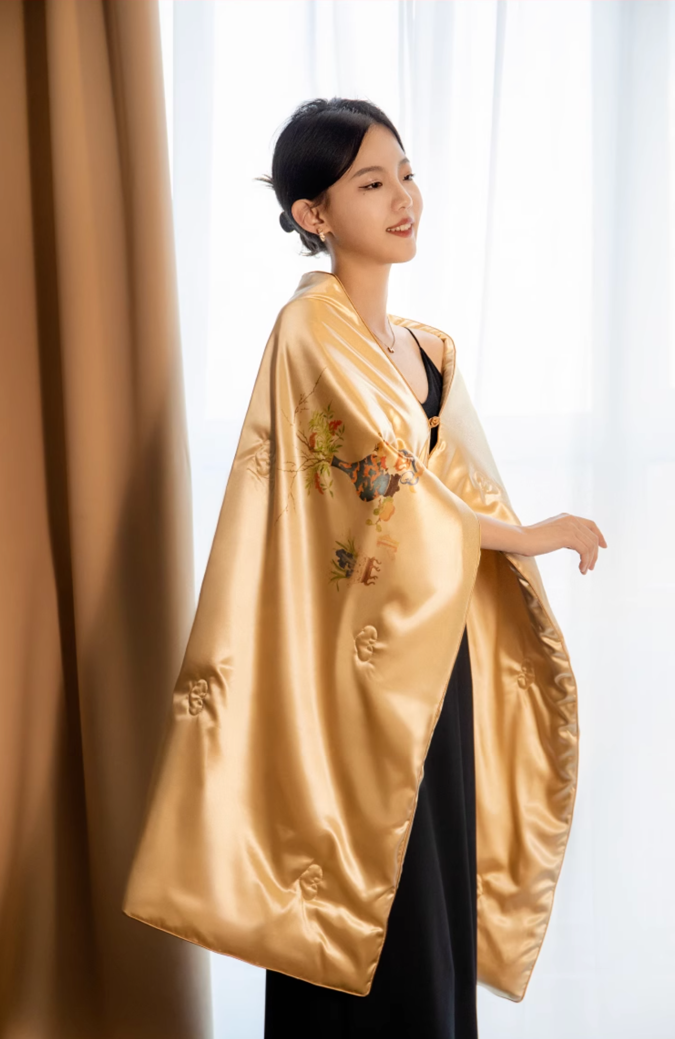 Sui Chao Tu Painting Silk Blanket Gift Set