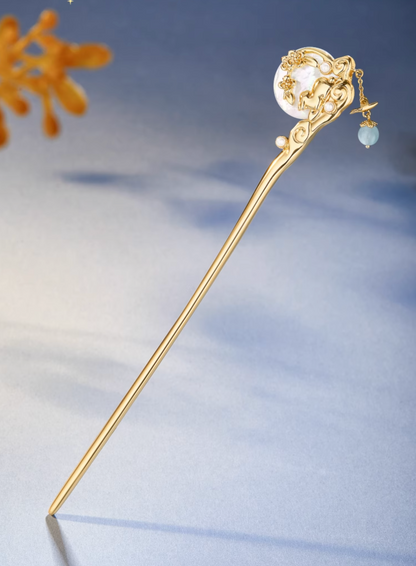 Moonlit Hairpin