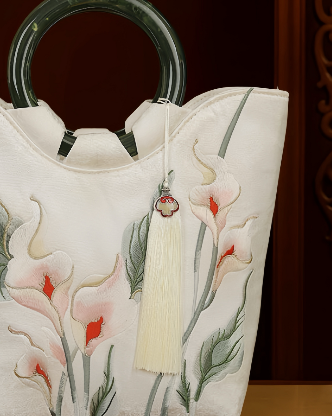 Tang Bloom Trumpet Lily Top-Handle Bag