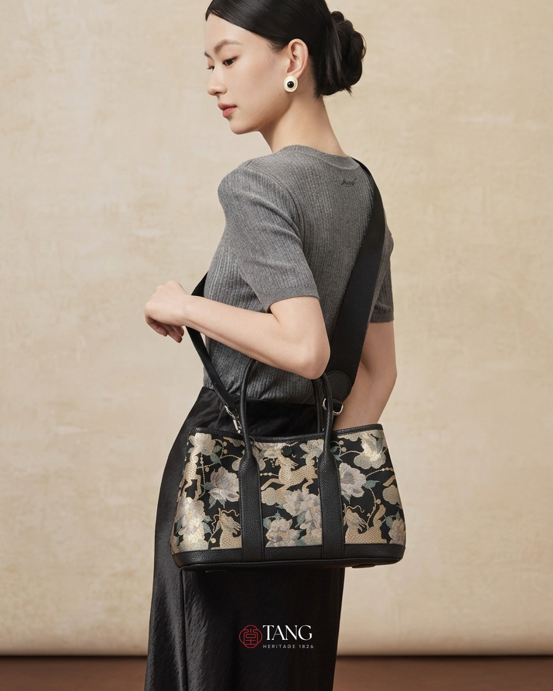 Tang Red 17 Gilt Qilin Peony Song Brocade Bag